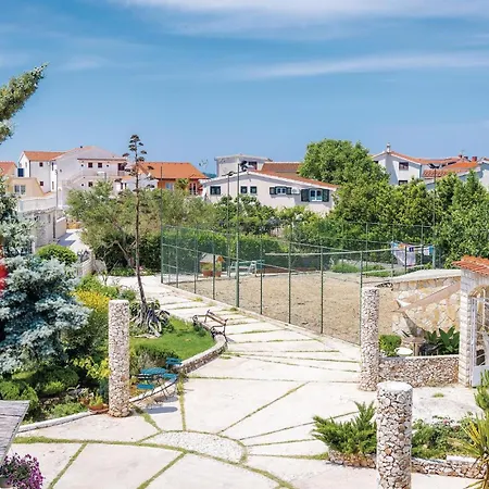 Nyaraló Lovely In With Jacuzzi