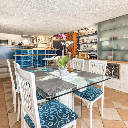 Lovely In With Jacuzzi Nyaraló *