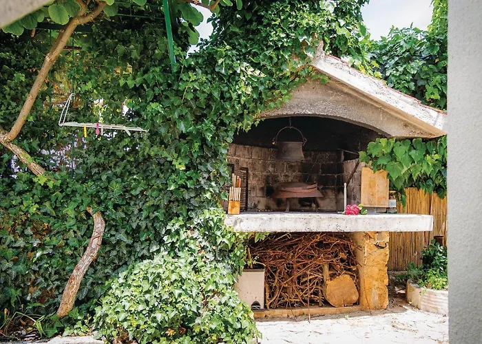 Lovely In With Jacuzzi Rogoznica (Sibenik-Knin)